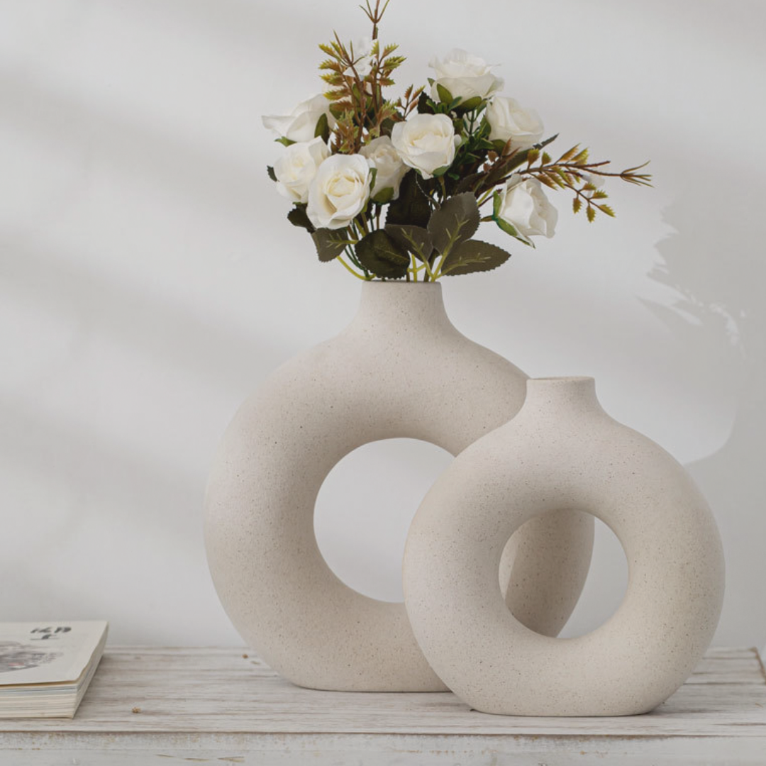 The Ghost Clay Vase - The Sonne Haus