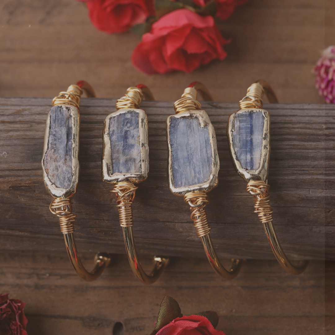 Chaine Bleue - Wire Wrapped Natural Blue Kyanite Bracelet - The Sonne Haus