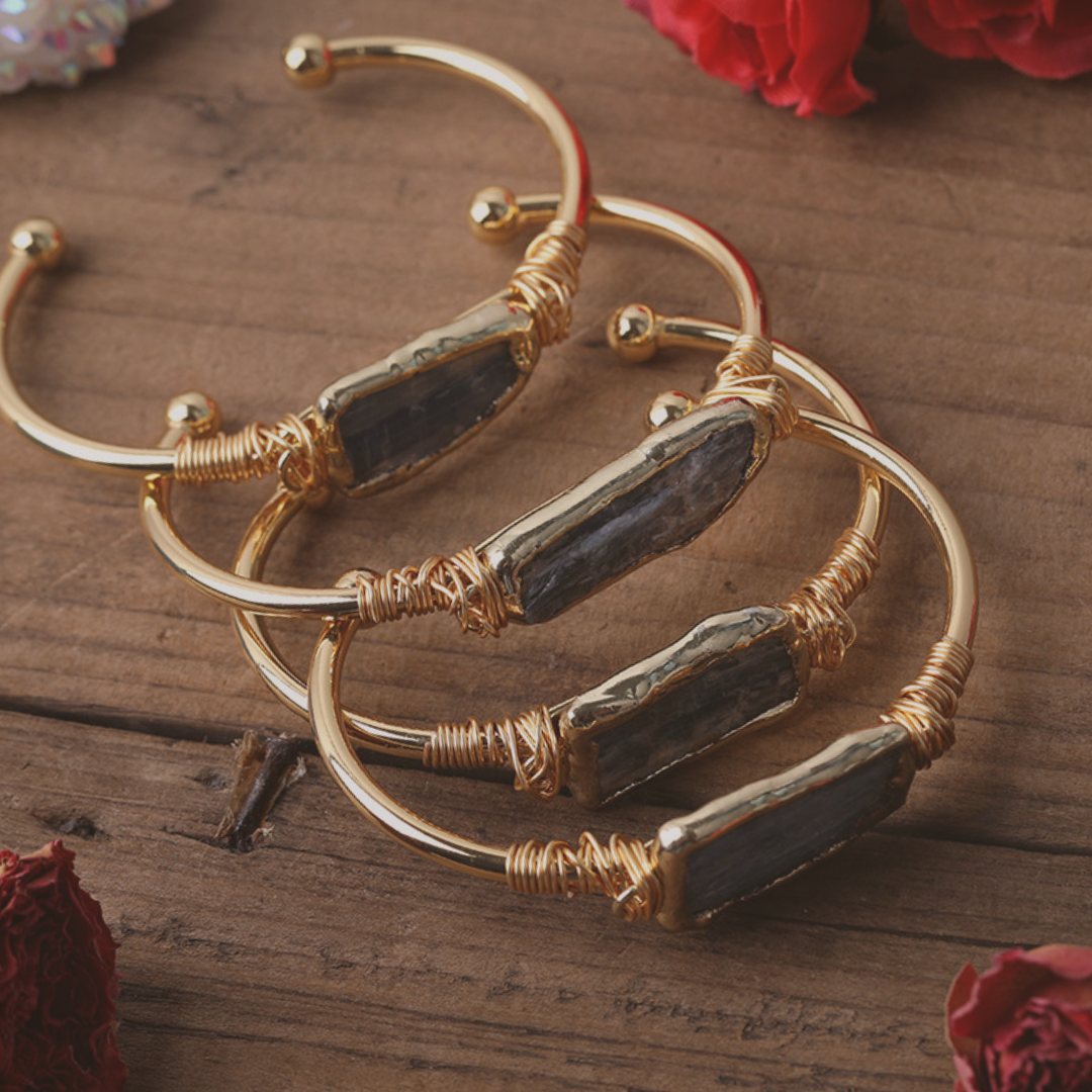 Chaine Bleue - Wire Wrapped Natural Blue Kyanite Bracelet - The Sonne Haus