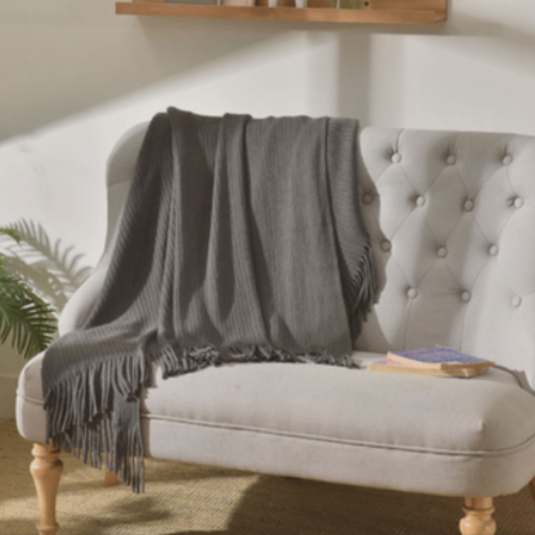 The Marlowe Throw - The Sonne Haus