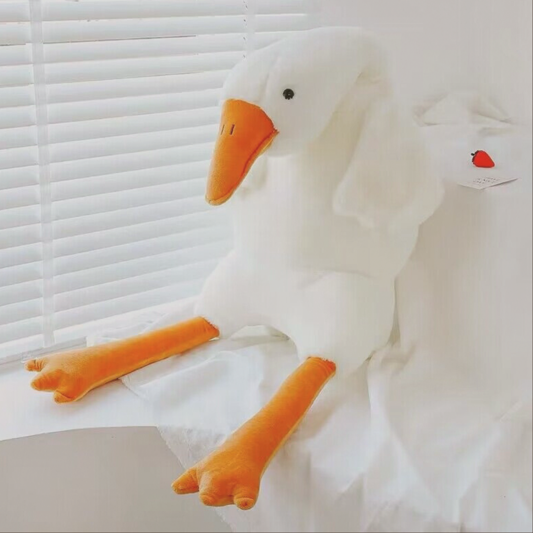 Gilly the Goose™ - Oversize Plushie